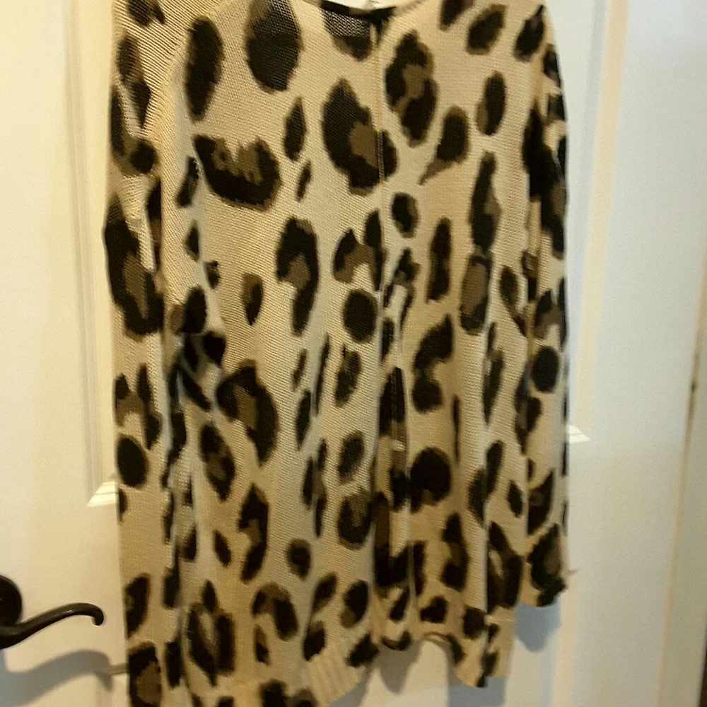 Perfect sweater - Picture 2 of 2